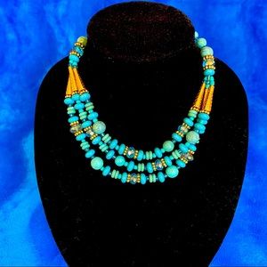 Costume beaded adjustable necklace